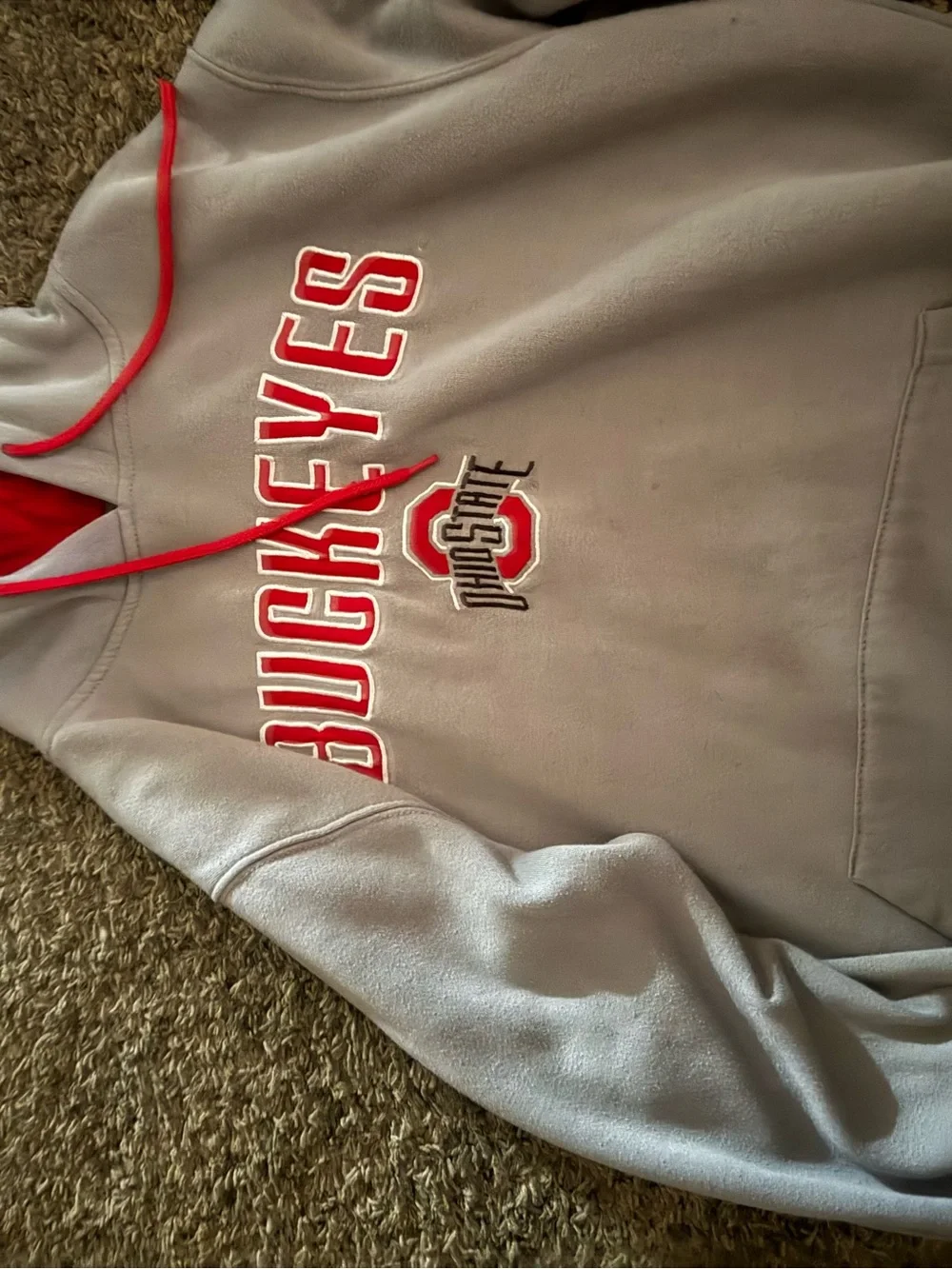 Gray Buckeyes Pullover Hoodie with Red Trim